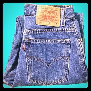 Authentic vintage Levi mom jeans!